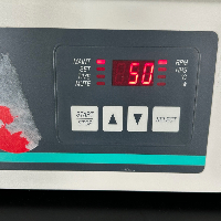 New Brunswick Innova 2100 Platform Shaker image 2